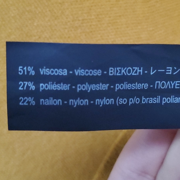 Zara Knit High Waisted Solid Mustard Knit Mini Skirt - size Large - Picture 6 of 6